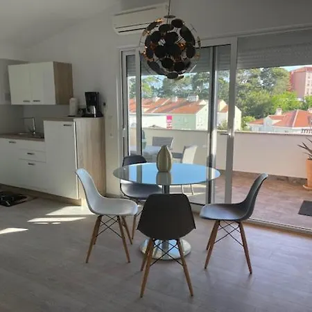 Apartment Flavia Rab Town